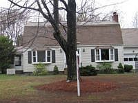 1st image of 5 Glenwood Ln