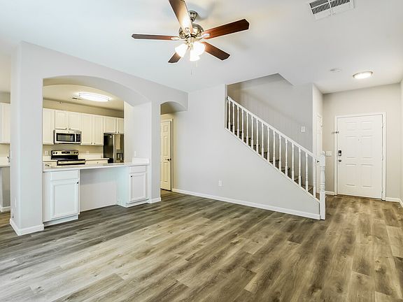 4th image of 34908 N 31st Ave