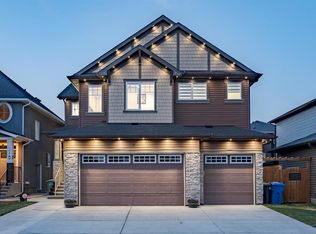 248 S Sandpiper Blvd, Chestermere, AB T1X0Y5