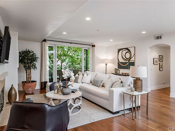 3rd image of 12050 Guerin St Unit 204
