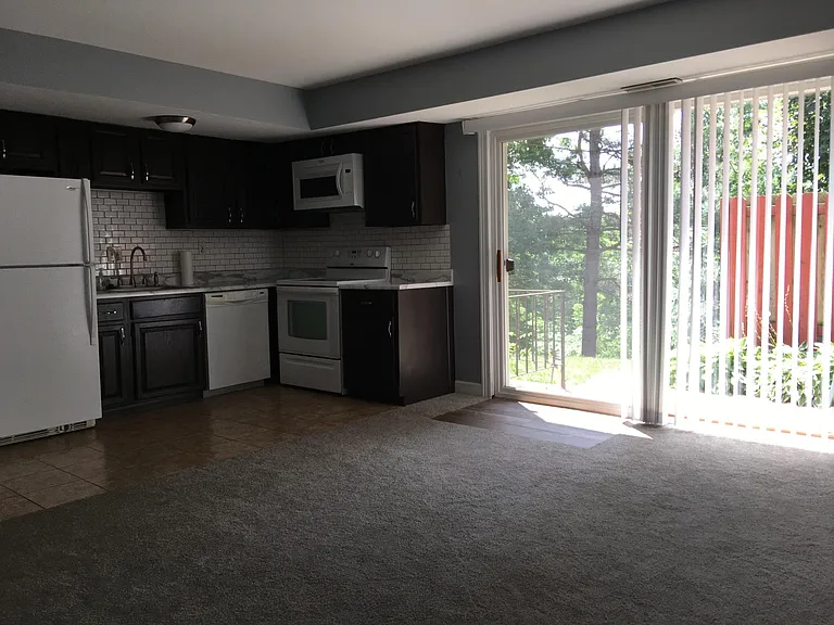 3517 Kenbrooke Ct — Photo 7