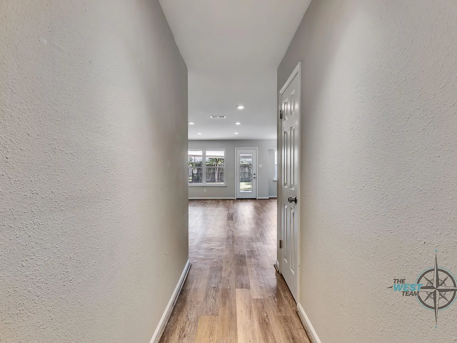 4 bed, 2.0 bath, 1742 sqft, $1,595 — Photo 3