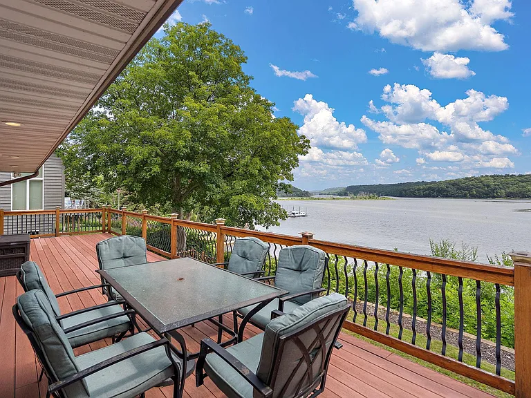 118 Lakeside Dr — Photo 34