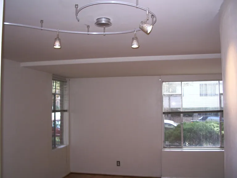 1545 18th St NW #101 — Photo 2