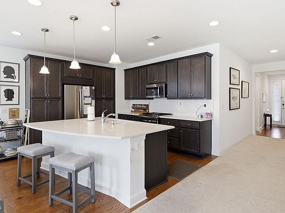2nd image of 152 Milkweed Dr