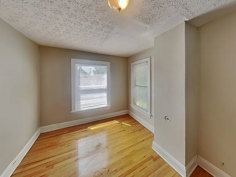 308 14th Ave — Photo 15