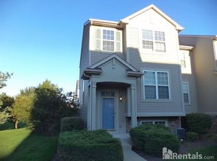 770 Cherry Creek Dr, Grayslake, IL 60030