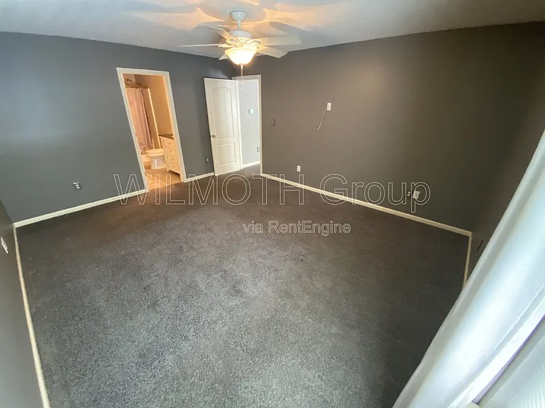 313 Tamarack Ct — Photo 9