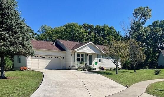 1st image of 2467 Beverly Hills Dr