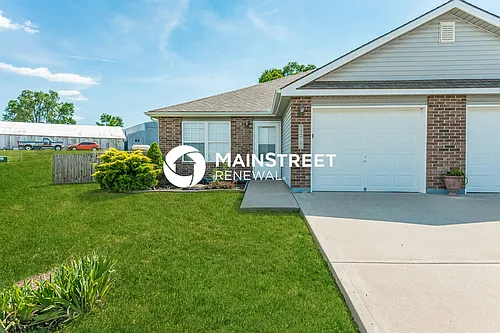 1402 Eagle Dr Photo 1