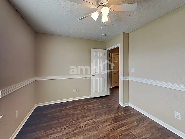 5606 Wood Hollow Dr — Photo 16