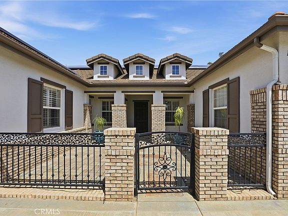 5th image of 1125 Pamplona Dr