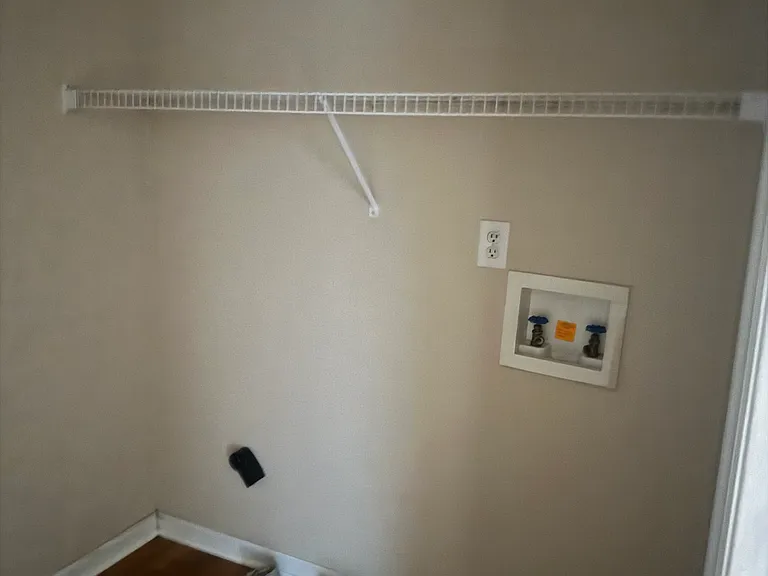 3024 Coachway Dr — Photo 20
