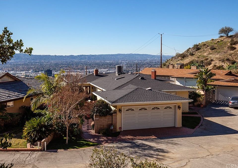 1st image of 222 Skyline Dr