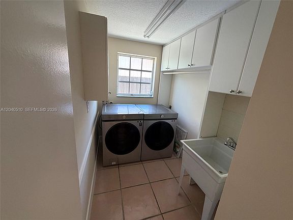 5th image of 15836 SW 144th Pl