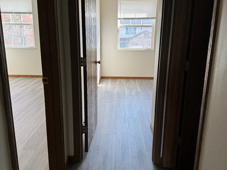 7866 Mill Creek Cir — Photo 5