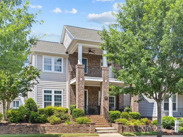 4928 Providence Country Club Dr, Charlotte, NC 28277