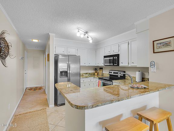 5th image of 2509 W Fort Macon Road #102-B