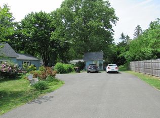 196 North St, Feeding Hills, MA 01030