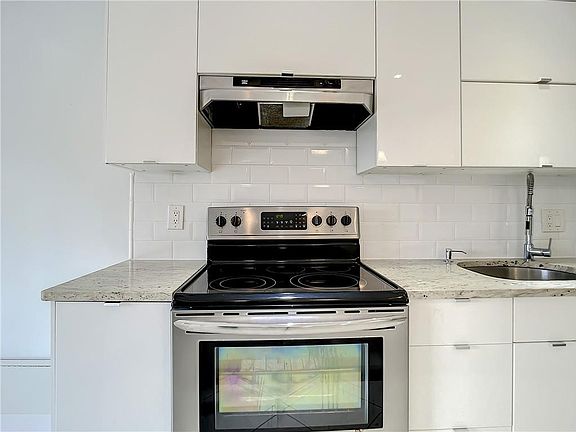 4th image of 6342 Longboat Lane #404