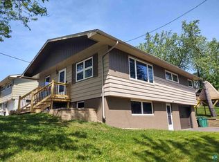 553 W Redwing St, Duluth, MN 55803