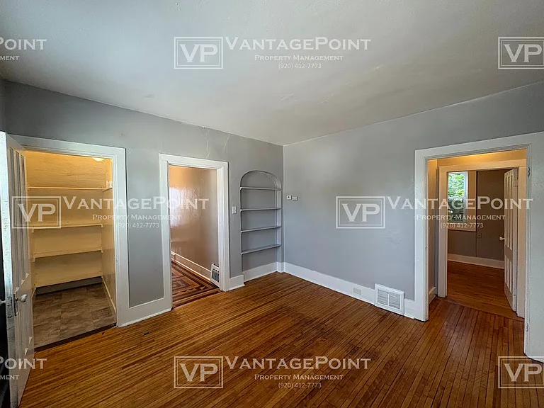 334 S Quincy St — Photo 9