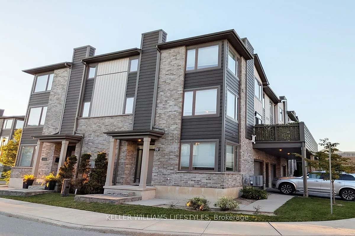 3 bed, $2,600 — Photo 1
