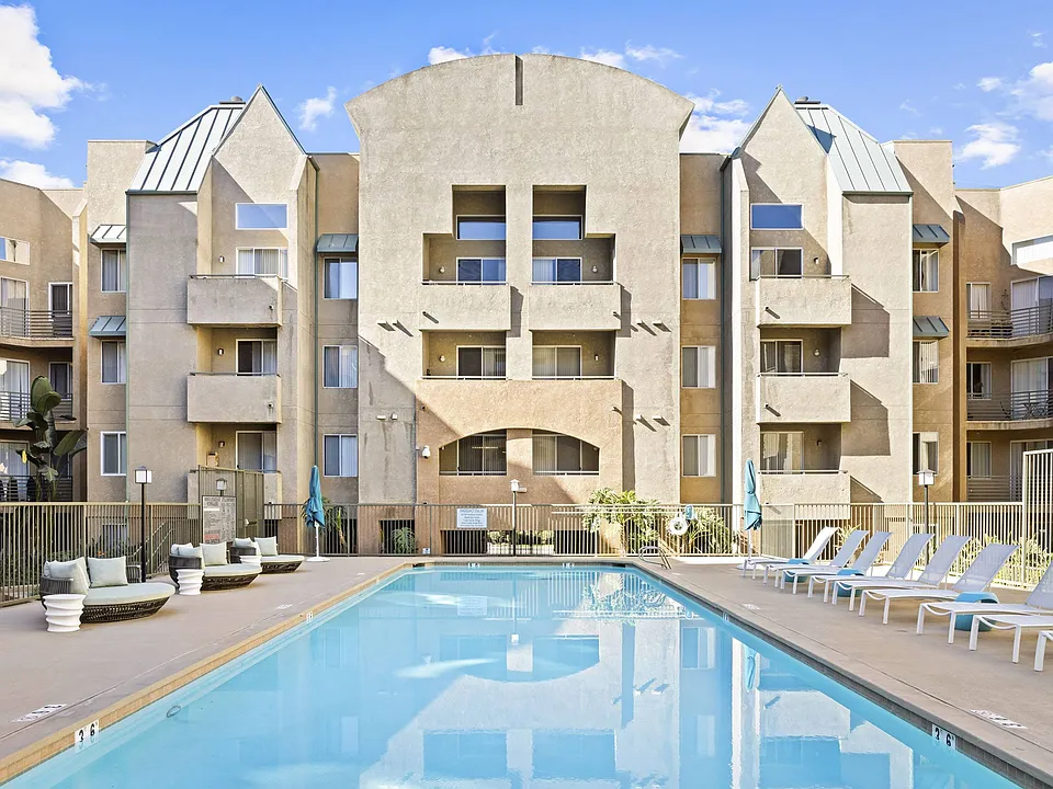 Costa Verde Village Apartments