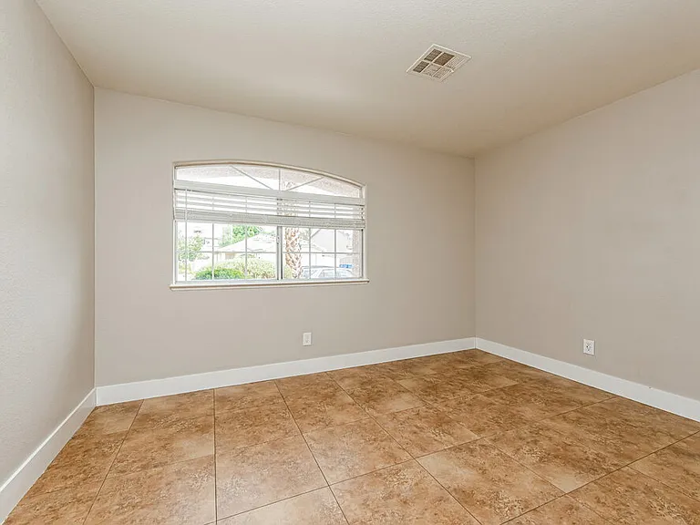 7409 Hickory Hills Dr — Photo 7