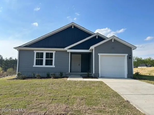 360 Deep River Road, Aberdeen, NC 28315