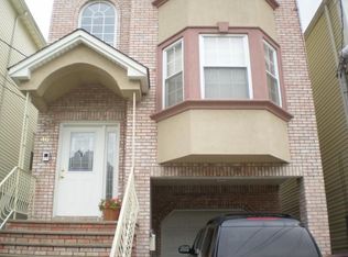 46 Rankin St, Elizabeth, NJ 07206