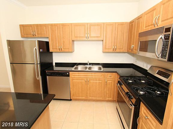 4th image of 12953 Centre Park Cir