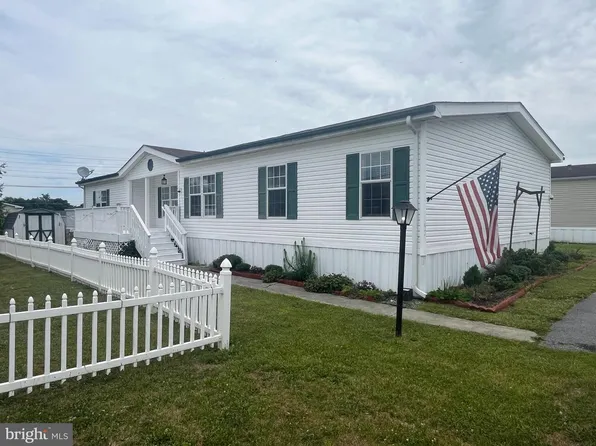 52 Crown Ct, Martinsburg, WV 25401