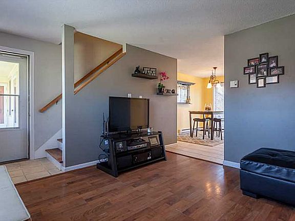 5th image of 184 Fairway Dr #184