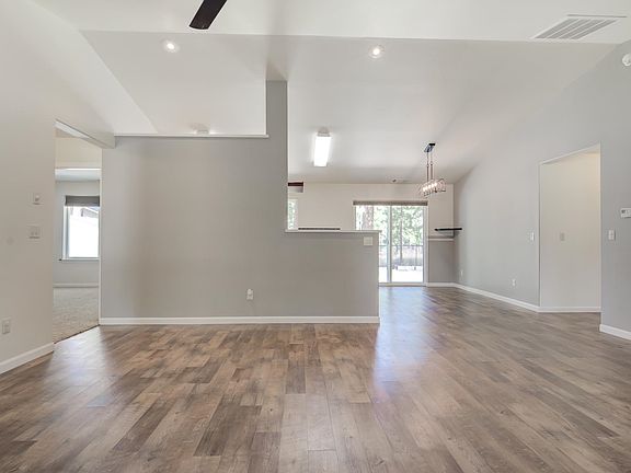 5th image of 17323 Harney Ct