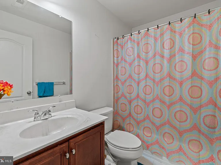 23265 Hanworth St — Photo 16