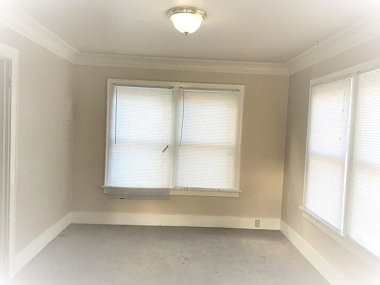 4200 Pasadena Pl NE #6 — Photo 8