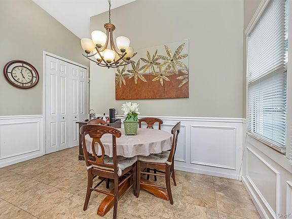 3rd image of 25 Beverly Street