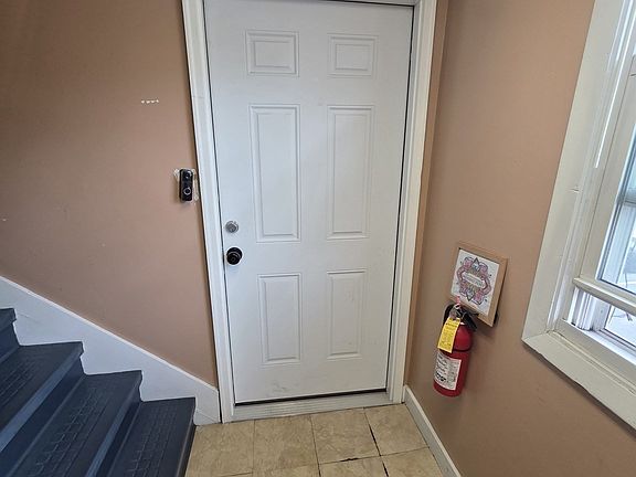 3rd image of 1040 Cove Rd APT 4