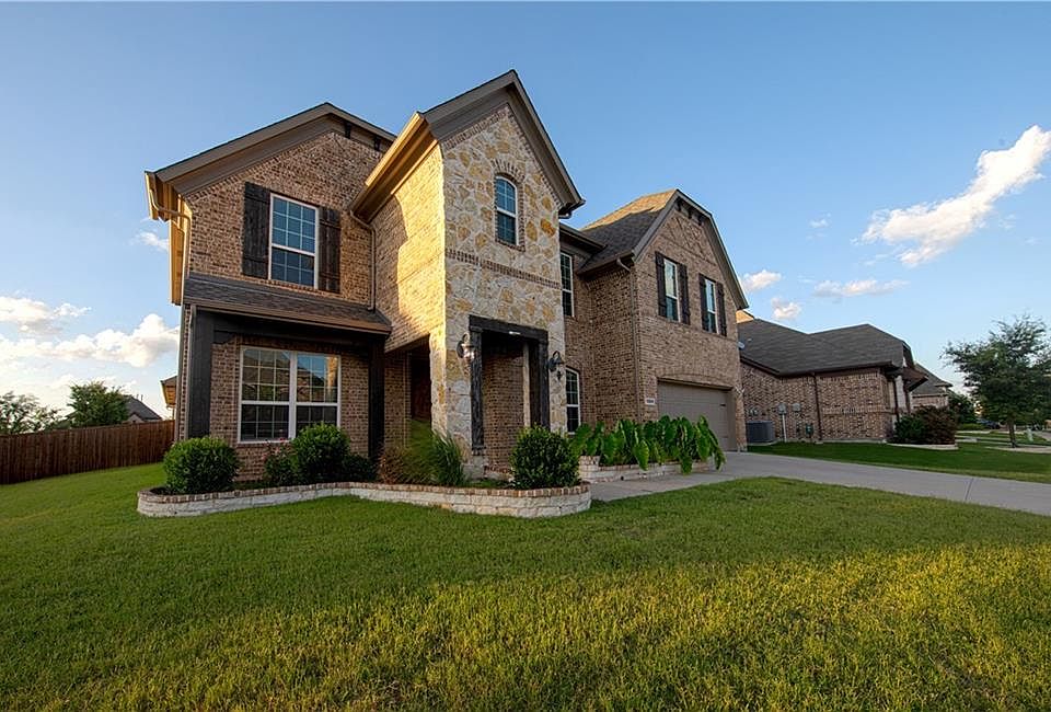 1st image of 12820 Lourdes Ln
