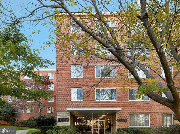 4100 W St NW #410, Washington, DC 20007