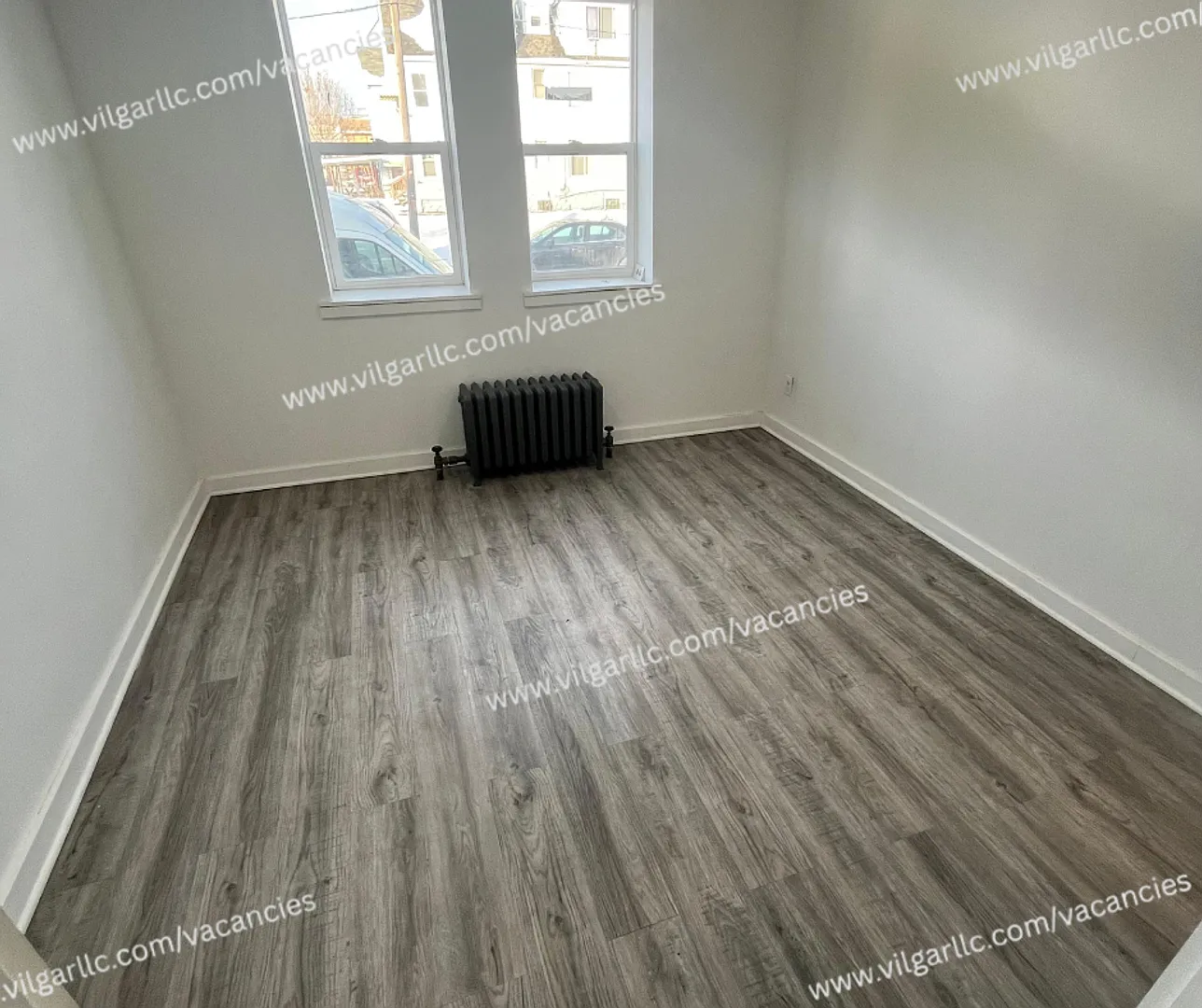 3902 Elm St — Photo 4