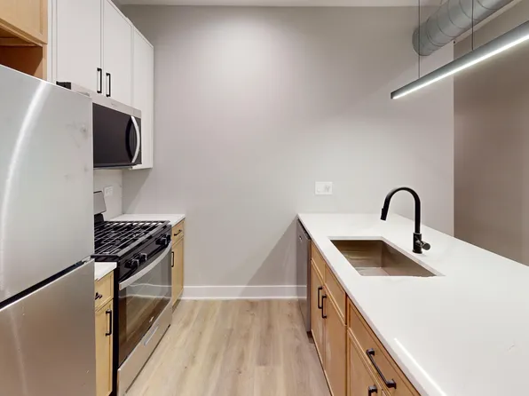 2403 N Kedzie Blvd, Chicago, IL