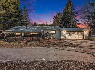 4202 W Crystal Lake Rd, Warsaw, IN 46580