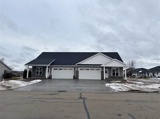 318 Rising Star Ln, Seymour, WI 54165