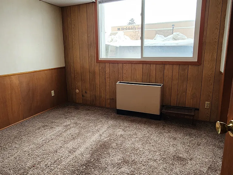 820 Broadway Ave N #102 — Photo 12