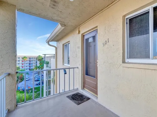 3740 Lake Bayshore Dr #501, Bradenton, FL 34205