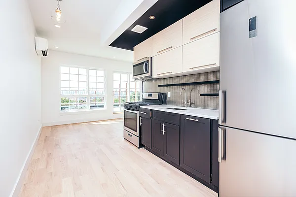 Rented by Nooklyn NYC LLC | media 21