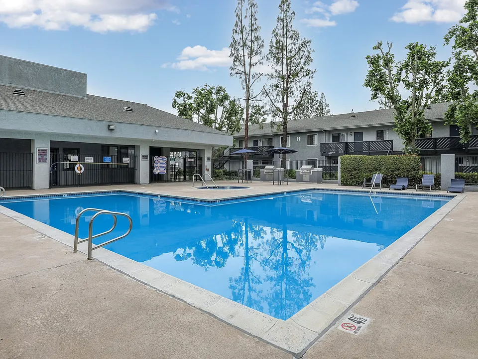 Creekside Village