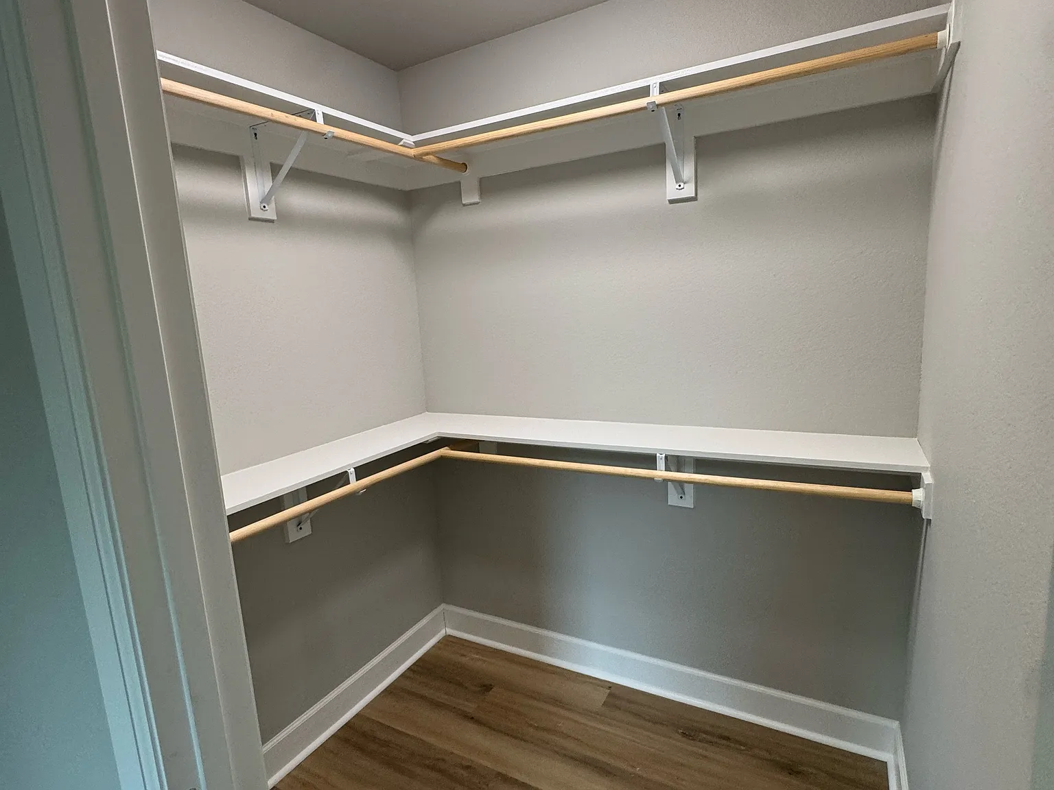 2 bed, 800 sqft, $1,350 — Photo 3